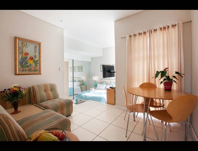 1 BEDROOM STUDIO APARTMENT TO LET IN VREDEHOEK